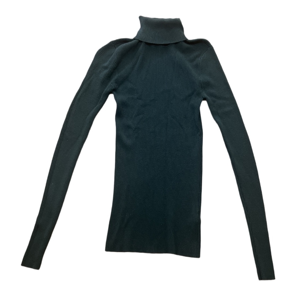 Express Women’s Turtleneck Long Sleeve
Size: XS